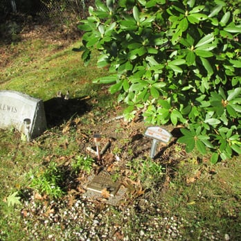 Lewis Cemetery - Not much left - Funeral Services & Cemeteries Near Me - Boothbay, Maine Lewis Cemetery - Not much left - Funeral Services & Cemeteries Near Me - Boothbay, Maine