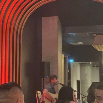 1618 Asian Fusion - Live music - Vietnamese Near Me - Austin, Texas