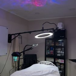Graceful Touch Esthetics - Facial set up