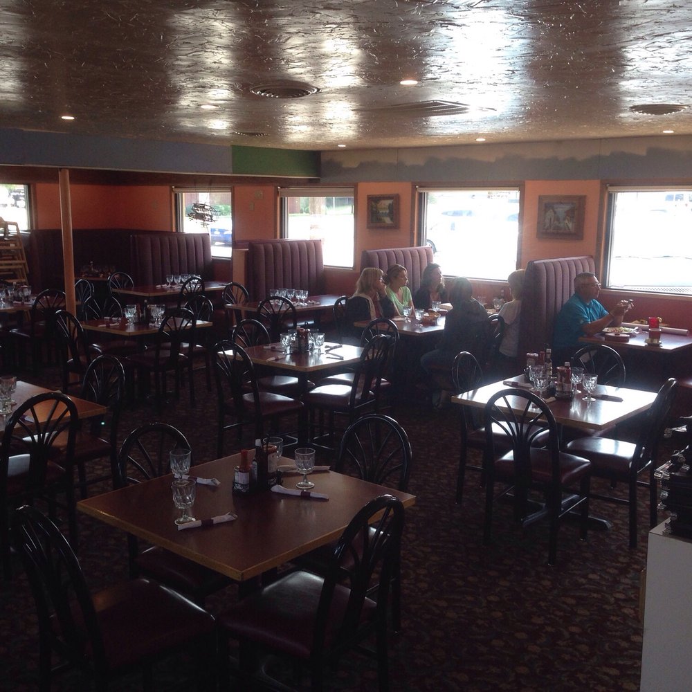 Plaza Mexico - Interior view - Mexican Near Me - Charles City, Iowa Plaza Mexico - Interior view - Mexican Near Me - Charles City, Iowa
