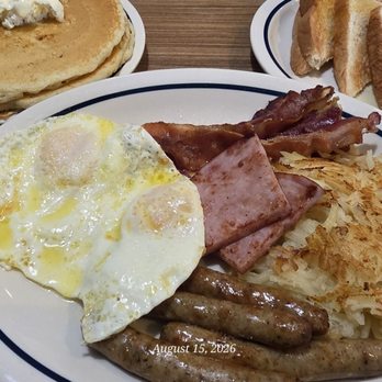 IHOP - Breakfast & Brunch Near Me - Laredo, Texas