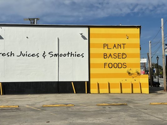 Arden's Garden Juice Bar & Smoothies East Point by null