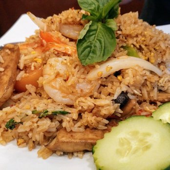 Hunsa Thai Kitchen - We ordered the rice a number four and it was way too hot for our pallet we could not eat it - Thai Near Me - Seabrook, Texas