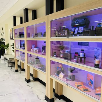 Mayflower Cannabis - Cannabis Dispensaries Near Me - Lowell, Massachusetts