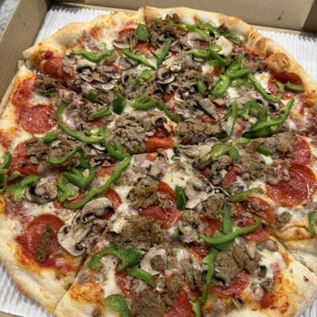 Franco’s Pizzeria  - Pizza Near Me - Hayes, Virginia