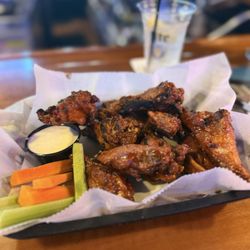 The Broadway Bar & Grill - BBQ WINGS