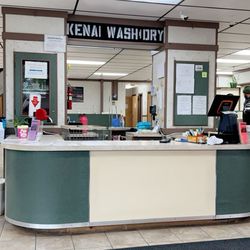 Kenai Wash & Dry - First of two help desks when walking in door