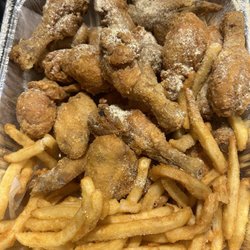 Hip Hop Fish and Chicken - Beltsville - 20 fried chicken. 1/2 wing 1/2 legs