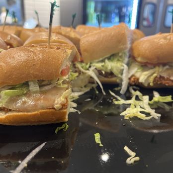 Fratelli’s Delicatessen - Delis Near Me - Apex, North Carolina