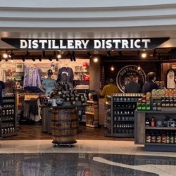 Distillery District - rotunda shopping area within Memphis International Airport (MEM)