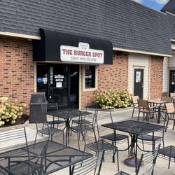 The Burger Spot - View of restaurant from outside with outdoor dining area