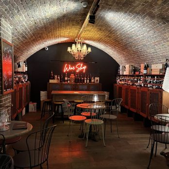Mercato Mayfair - A Stall in the Cellar - Pop-Up Restaurants Near Me - London, XGL Mercato Mayfair - A Stall in the Cellar - Pop-Up Restaurants Near Me - London, XGL