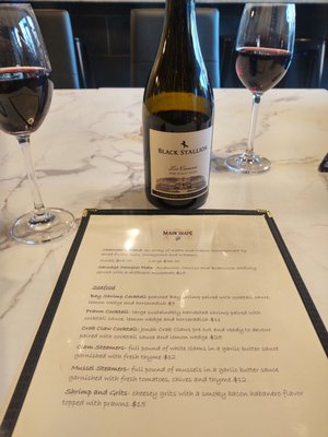 The Main Grape Vacaville by null