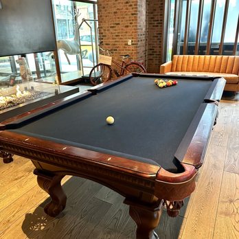 The Kimpton Journeyman Hotel - Free pool in the lobby! - Hotels Near Me - Milwaukee, Wisconsin The Kimpton Journeyman Hotel - Free pool in the lobby! - Hotels Near Me - Milwaukee, Wisconsin