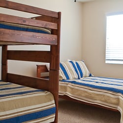 Casa Avalon - Palm Springs Vacation Rental - Guest room with three full sized beds