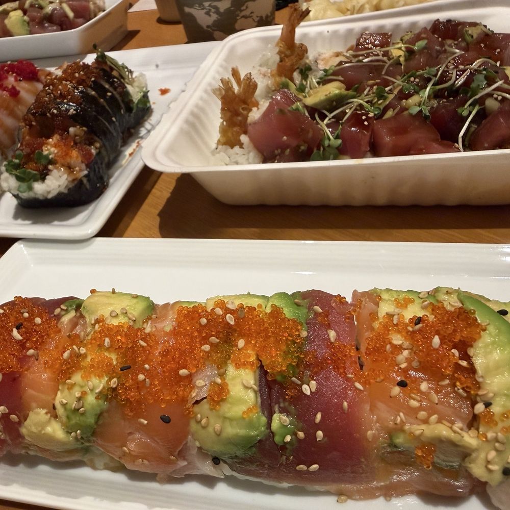 Miso Phat Sushi Lahaina - Miso pretty! - Sushi Bars Near Me - Lahaina, Hawaii