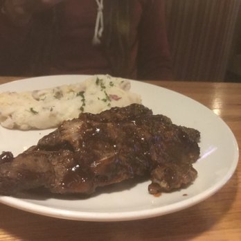 Applebee's Grill + Bar - American Near Me - West Saint Paul, Minnesota