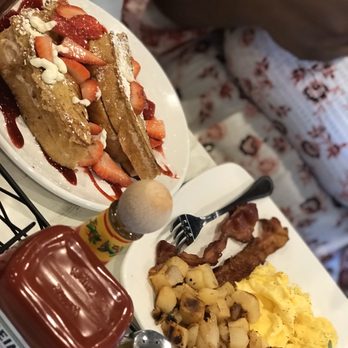 EggTown - Their Strawberry Banana French Toast - Breakfast & Brunch Near Me - Tampa, Florida