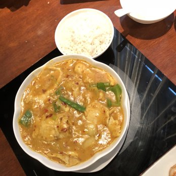 Q Restaurant - Curried spicy chicken - Chinese Near Me - Boston, Massachusetts