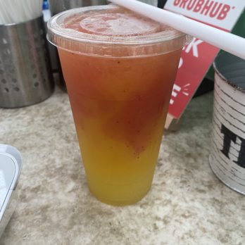 Mintwist - Strawberry & mango - Juice Bars & Smoothies Near Me - Brandon, Florida