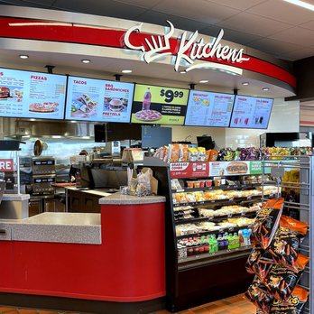 QuikTrip - Hot Foods Made Fresh - Convenience Stores Near Me - Lenexa, Kansas