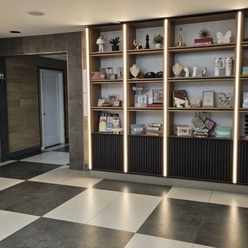 Kompose Hotel - Lobby - Hotels Near Me - Houston, Texas Kompose Hotel - Lobby - Hotels Near Me - Houston, Texas