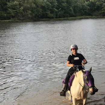 Lake Meadow Farm - We got to go for a little dip. - Horseback Riding Near Me - Granville, Tennessee