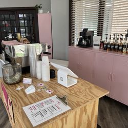 Tolbara Coffee + Treats - The coffee making counter.