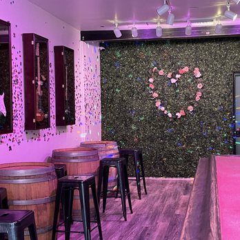 Cali Love Wine - Wine Tasting Room Near Me - Solvang, California
