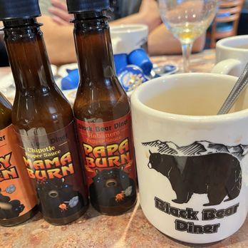 Black Bear Diner Tarzana - Coffee (0 cal) - Diners Near Me - Tarzana, California