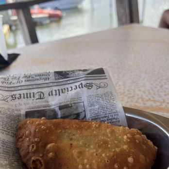 Sábalos - Pastelillo de carne, queso y amarillos - Burgers Near Me - Fajardo, Puerto Rico