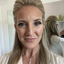 Beauty Squad Srq - Hair and makeup by Janel