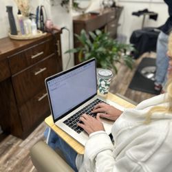 Swank Offers a work tray & charger so your production doesn't have to slow while you take care of yourself!