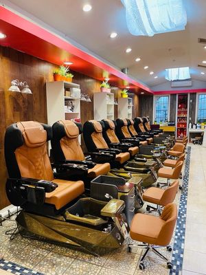Color Nail & Beauty Salon