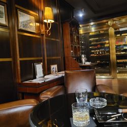 Capella Bar & Cigar Lounge