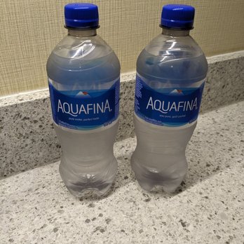 TownePlace Suites - Complimentary bottled water - Hotels Near Me - Oakville, Ontario TownePlace Suites - Complimentary bottled water - Hotels Near Me - Oakville, Ontario