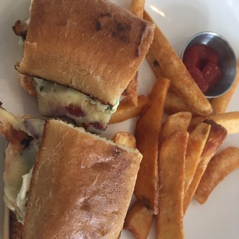 Louie's Backyard - New American Near Me - Key West, Florida