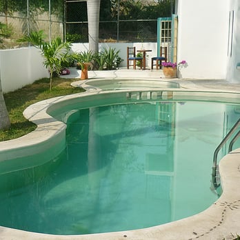 Hotel Plaza Delphinus - Pool - Hotels Near Me - Crucecita, OAX
