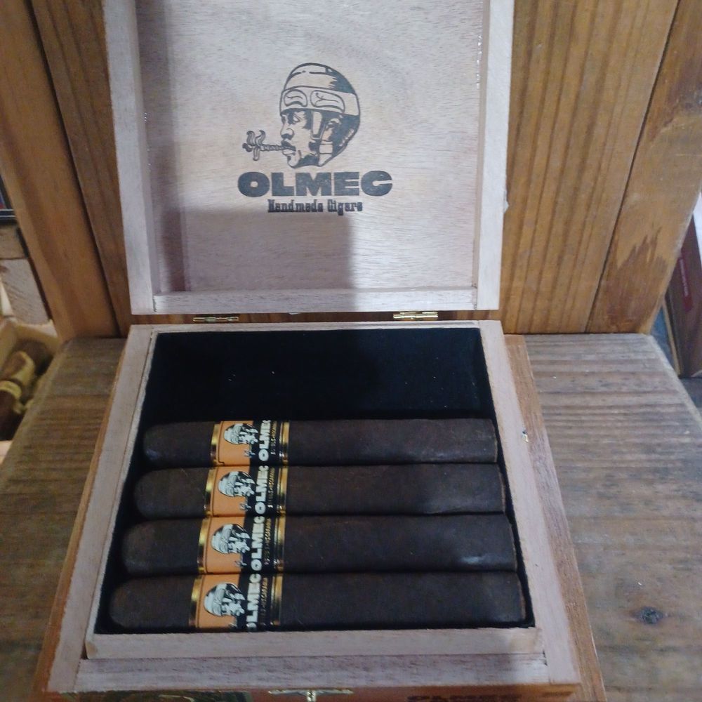 Spring Street Cigars Logo