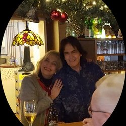 Kern's Stübchen - ADVENT in Kern's Stübchen Wirt Wolfgang und seine Frau, Anja HERZLICH WILLKOMMEN!