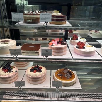 Tous Les Jours - Cake area - Bakeries Near Me - Henderson, Nevada