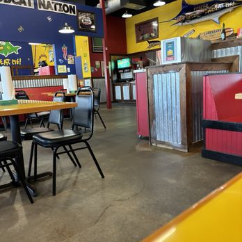 Fuzzy's Taco Shop - tables and chairs - Mexican Near Me - Roanoke, Texas