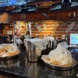 The Juicy Crab Montgomery - Bar area