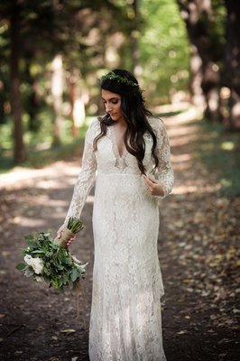 Roots Flowers & Treasures