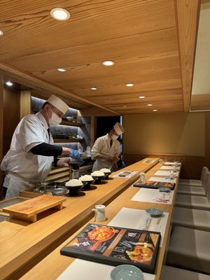 Tsukiji Unitora Nakadori by null