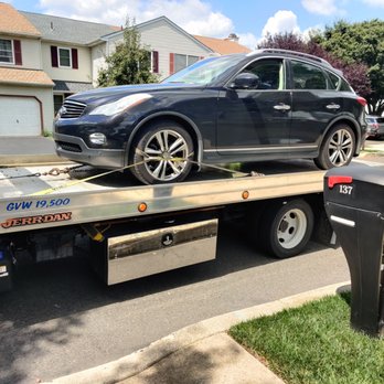 Syrena Towing - My car was up on the back of the truck very quickly without problem. - Towing Near Me - Montgomeryville, Pennsylvania