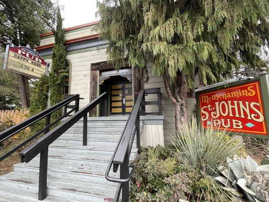 McMenamins St. Johns Theater & Pub by null