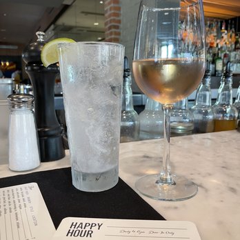 The Collins Small Batch Kitchen - Delicious rose and sparkling water - Bars Near Me - Phoenix, Arizona