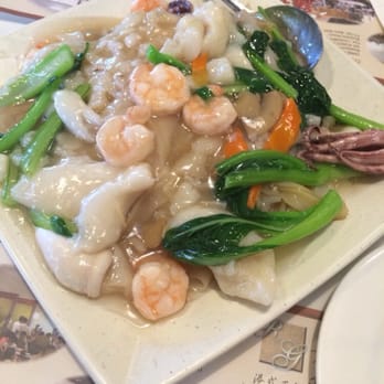 Arcadia Garden Cafe - Seafood chow fun with gravy sauce - Chinese Near Me - Arcadia, California