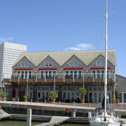 Willie G's Seafood & Steaks